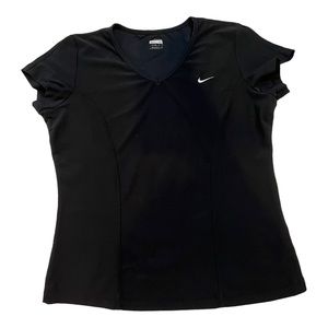 | nike | Women’s Black Dri-Fit Stretch Athletic Shirt MED